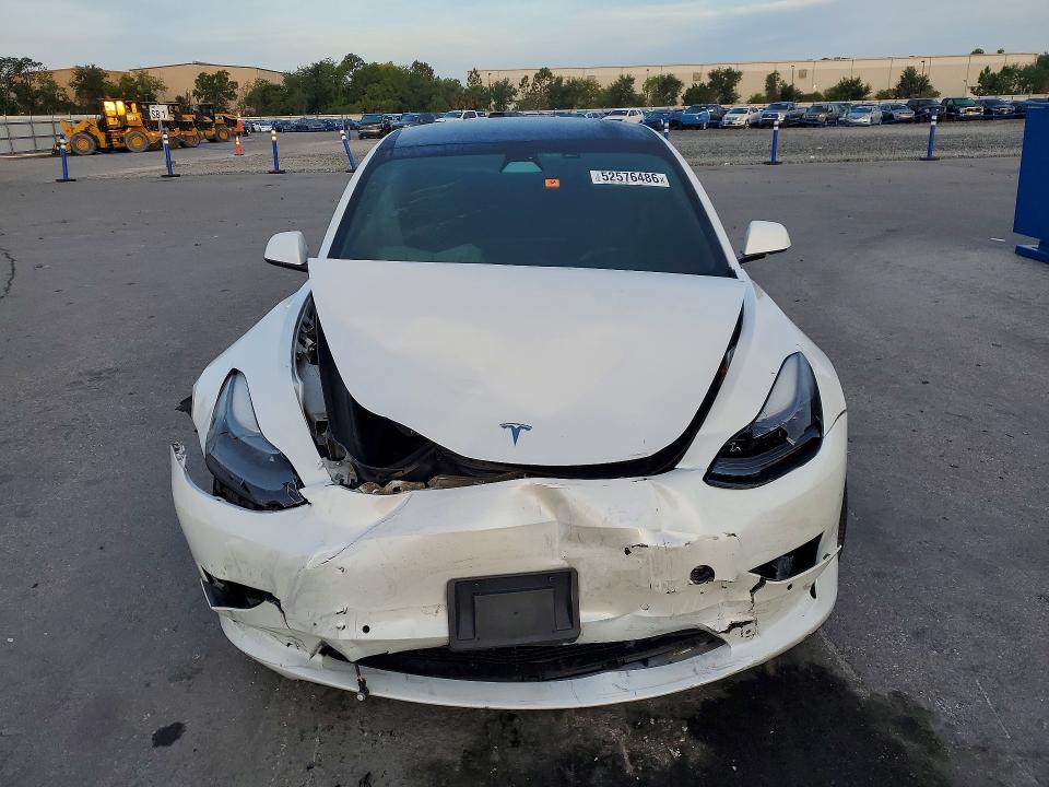 Продажа на аукционе авто 2021 Tesla Model 3, vin: 5YJ3E1EC6MF044809, номер лота: 52576486