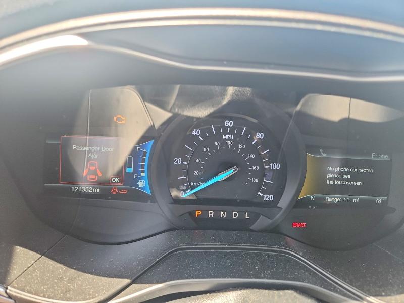 52074156 :رقم المزاد ، 3FA6P0LU3KR114975 vin ، 2019 Ford Fusion مزاد بيع