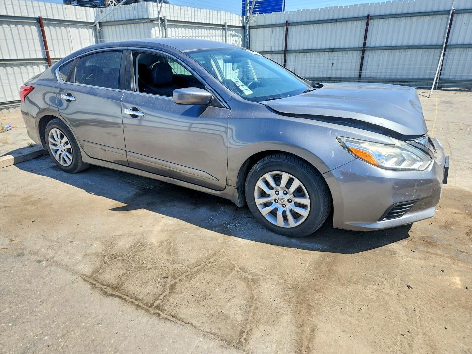 2017 Nissan Altima მანქანა იყიდება აუქციონზე, vin: 1N4AL3AP9HN305073, აუქციონის ნომერი: 53851666
