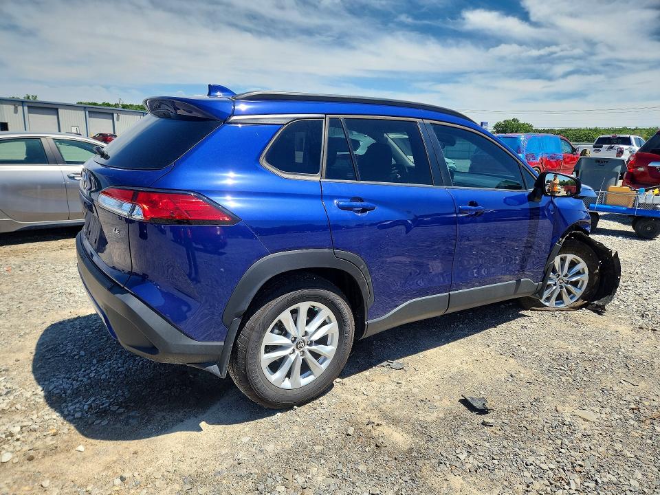 53114286 :رقم المزاد ، 7MUCAAAG7PV051505 vin ، 2023 Toyota Corolla Cross مزاد بيع