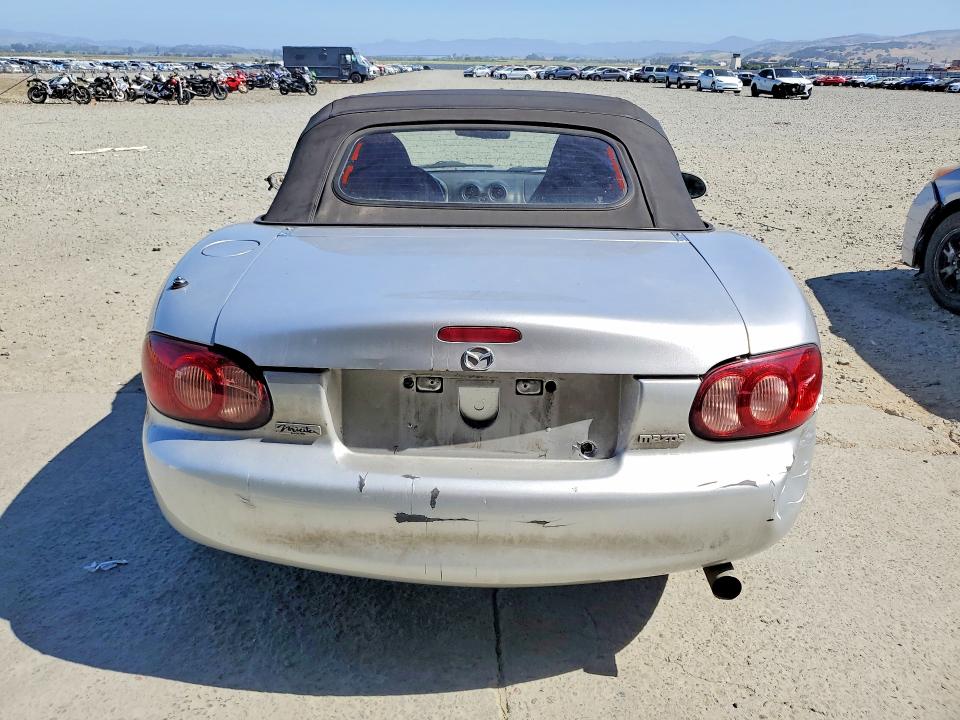 Продажа на аукционе авто 2001 Mazda Mx-5 Miata, vin: JM1NB353810205717, номер лота: 53958686