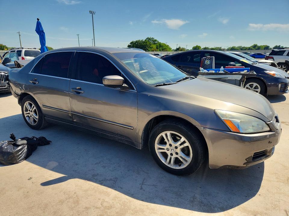53197126 :رقم المزاد ، JHMCM56756C003923 vin ، 2006 Honda Accord مزاد بيع