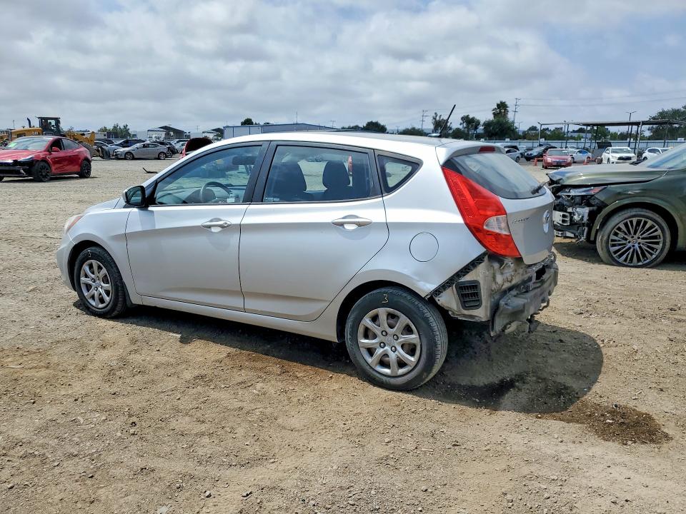 2013 Hyundai Accent მანქანა იყიდება აუქციონზე, vin: KMHCT5AE1DU081564, აუქციონის ნომერი: 53671276