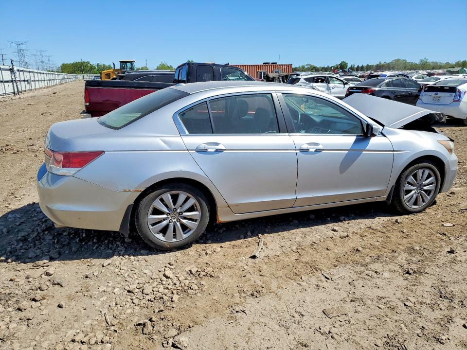 52868406 :رقم المزاد ، 1HGCP2F89BA044725 vin ، 2011 Honda Accord مزاد بيع
