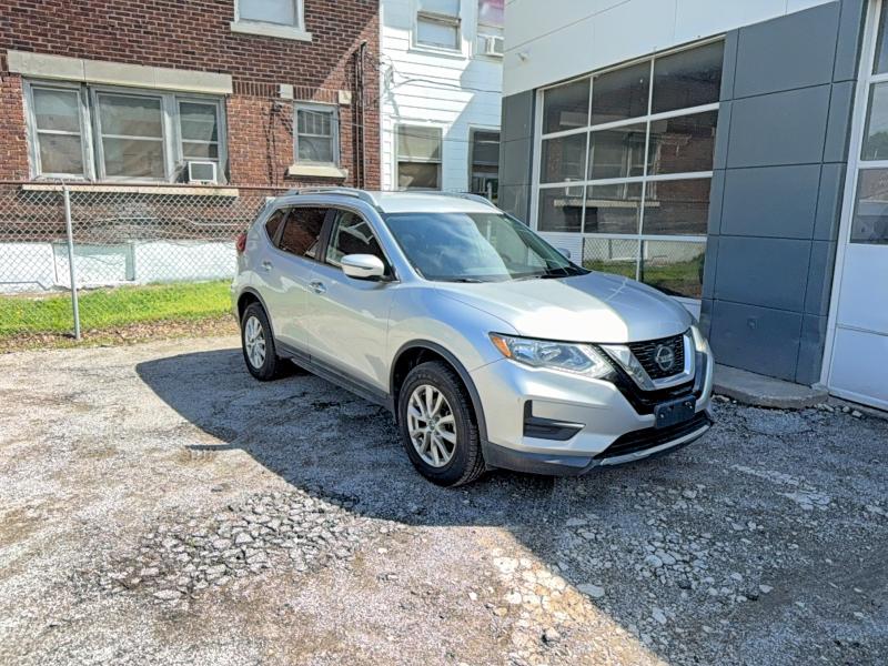 52853056 :رقم المزاد ، 5N1AT2MV9JC845437 vin ، 2018 Nissan Rogue مزاد بيع