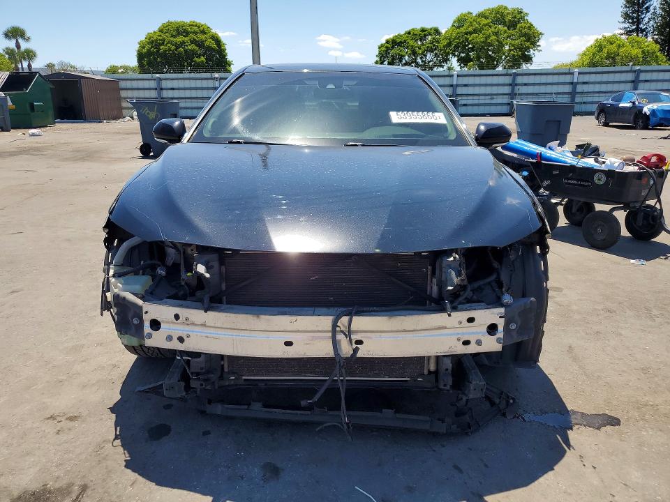 53955866 :رقم المزاد ، 4T1BZ1HK2JU021108 vin ، 2018 Toyota Camry مزاد بيع