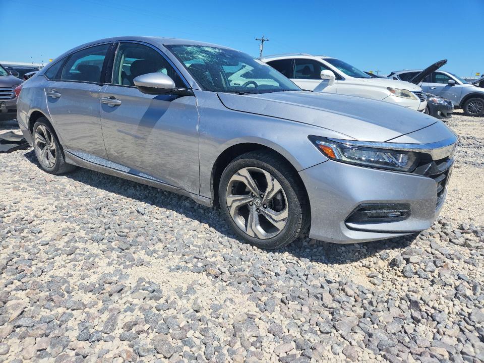 Продажа на аукционе авто 2018 Honda Accord, vin: 1HGCV1F49JA047068, номер лота: 53106226
