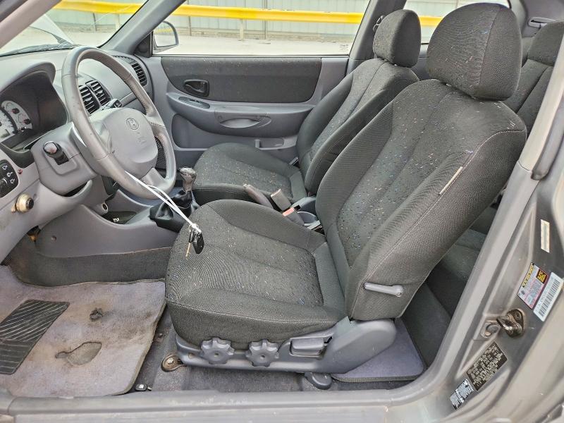 52844316 :رقم المزاد ، KMHCG35C75U322188 vin ، 2005 Hyundai Accent مزاد بيع