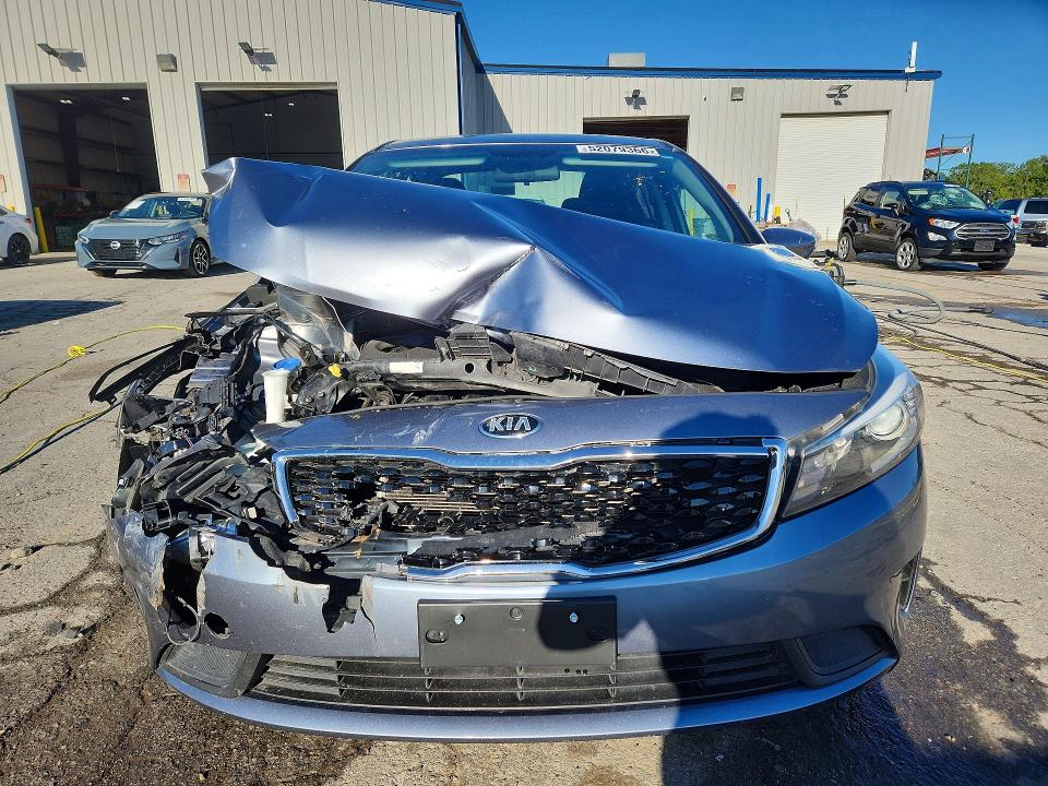 Продажа на аукционе авто 2017 Kia Forte, vin: 3KPFL4A7XHE105409, номер лота: 52079366