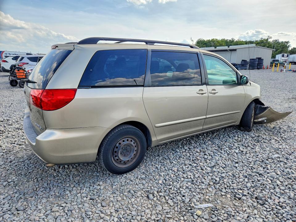 52692056 :رقم المزاد ، 5TDKK4CC0AS289086 vin ، 2010 Toyota Sienna مزاد بيع