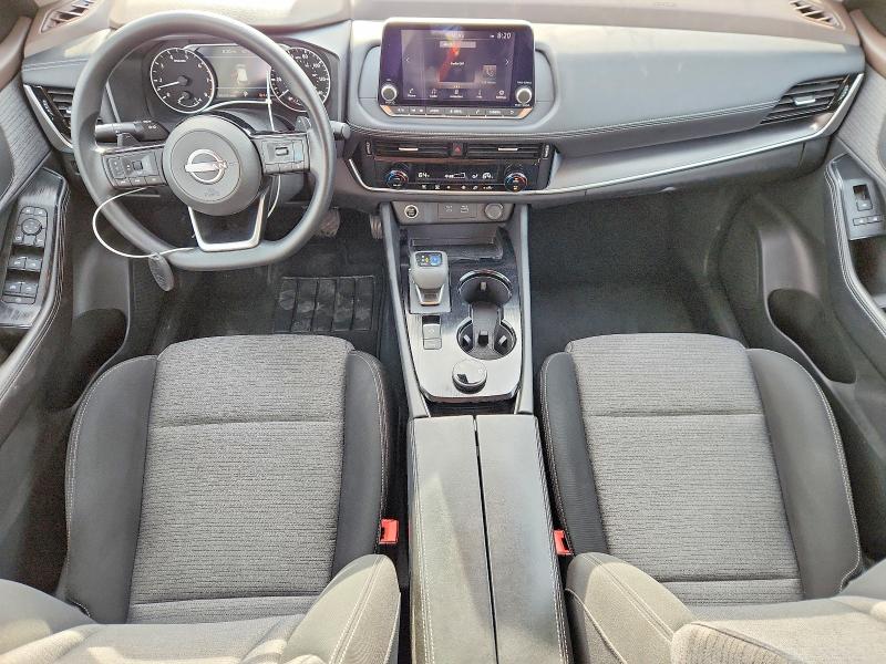 52493066 :رقم المزاد ، 5N1BT3BB4NC677070 vin ، 2022 Nissan Rogue مزاد بيع