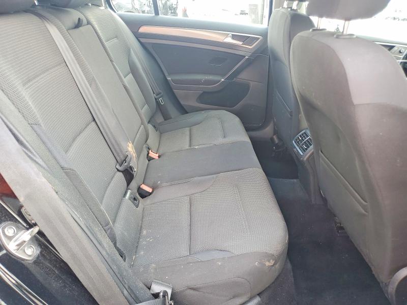55101626 :رقم المزاد ، 3VW217AU3HM057332 vin ، 2017 Volkswagen Golf مزاد بيع
