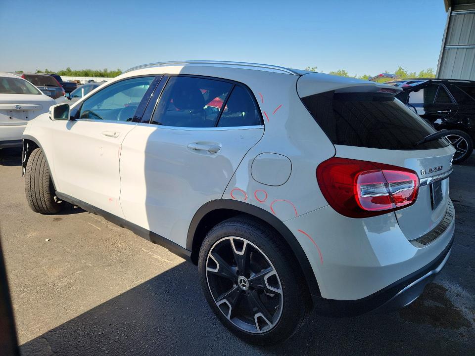54800416 :رقم المزاد ، W1NTG4EB9LU030338 vin ، 2020 Mercedes-benz Gla مزاد بيع