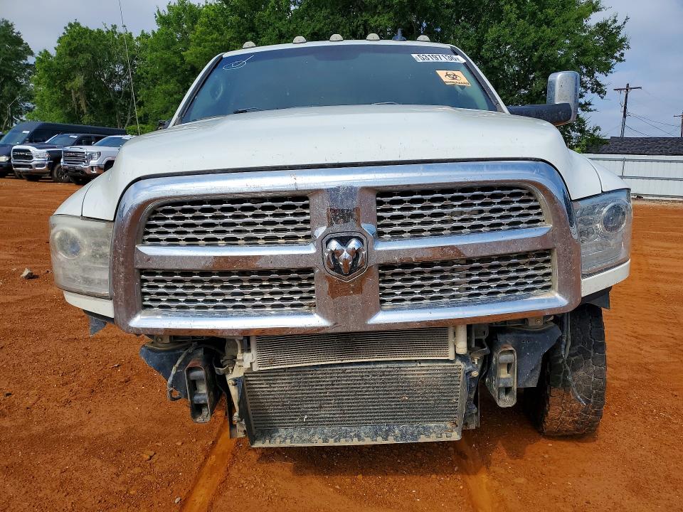 53197136 :رقم المزاد ، 3C63RRML9JG335340 vin ، 2018 Ram 3500 مزاد بيع