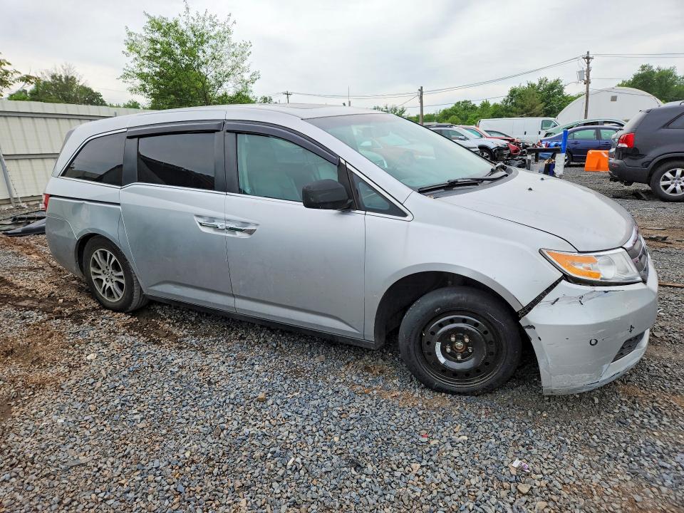 55121836 :رقم المزاد ، 5FNRL5H6XBB016845 vin ، 2011 Honda Odyssey مزاد بيع