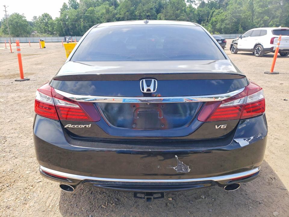 Продажа на аукционе авто 2017 Honda Accord, vin: 1HGCR3F88HA036625, номер лота: 54116536