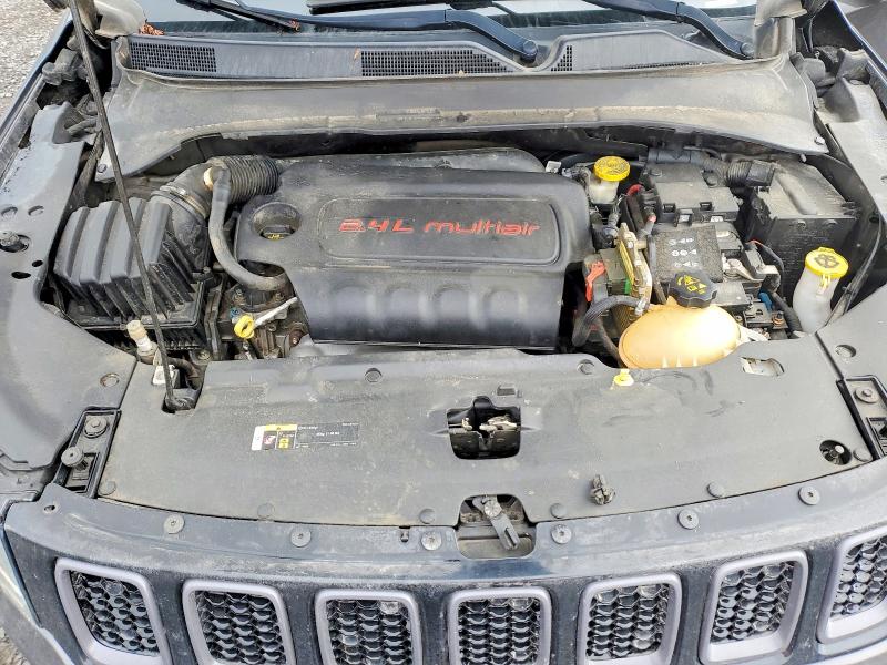53593226 :رقم المزاد ، 3C4NJDDB8JT493534 vin ، 2018 Jeep Compass مزاد بيع