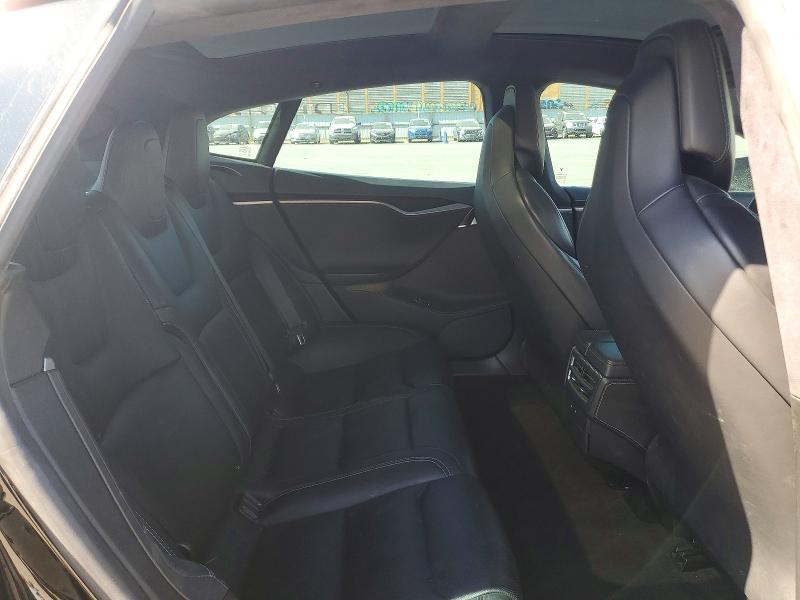 54095086 :رقم المزاد ، 5YJSA1E42JF296598 vin ، 2018 Tesla Model S مزاد بيع