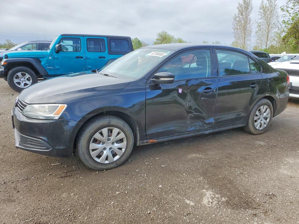 53769856 :رقم المزاد ، 3VW2K7AJ9EM352532 vin ، 2014 Volkswagen Jetta مزاد بيع