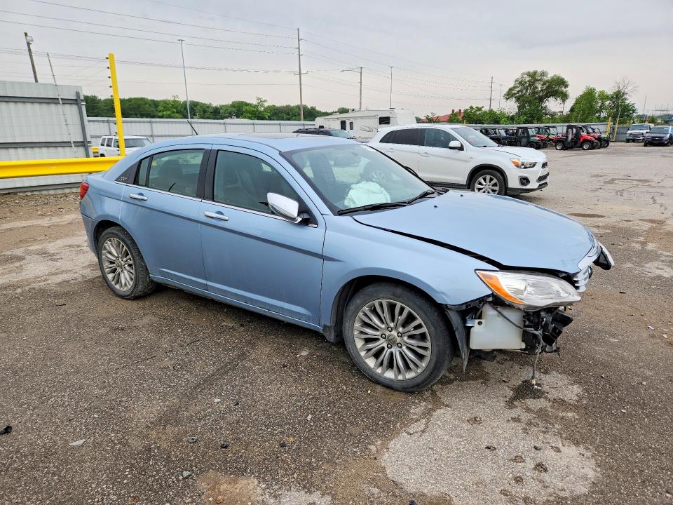 2013 Chrysler 200 მანქანა იყიდება აუქციონზე, vin: 1C3CCBCG9DN524186, აუქციონის ნომერი: 52938166