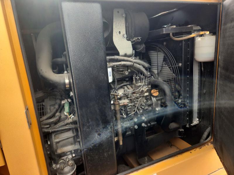 51119016 :رقم المزاد ، 1J9TF12169F402398 vin ، 2010 Urwi Industrial Equipment مزاد بيع