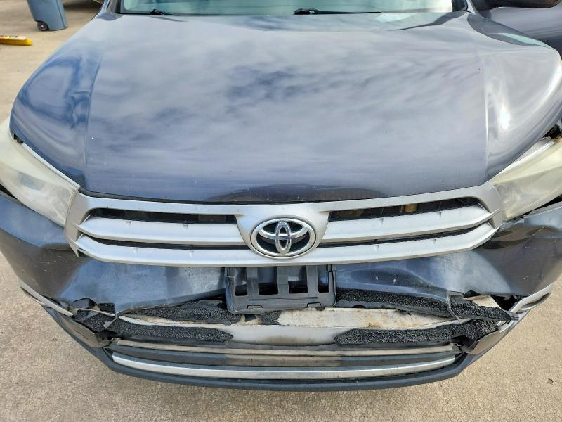 2013 Toyota Highlander მანქანა იყიდება აუქციონზე, vin: 5TDBK3EH2DS232900, აუქციონის ნომერი: 55018616
