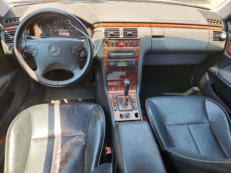 2000 Mercedes-benz E მანქანა იყიდება აუქციონზე, vin: WDBJF65J6YB144514, აუქციონის ნომერი: 53922126