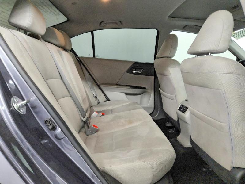 51768806 :رقم المزاد ، 1HGCR2F72HA095249 vin ، 2017 Honda Accord مزاد بيع