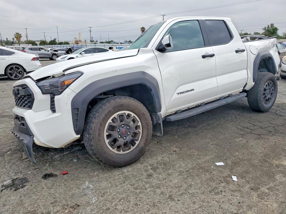 Продаж на аукціоні авто 2025 Toyota Tacoma, vin: 3TMLB5JN3SM154961, номер лоту: 53560086