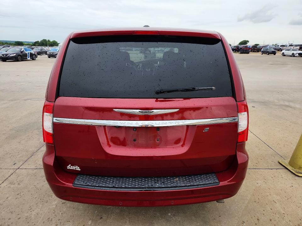 52075616 :رقم المزاد ، 2C4RC1HG2FR731310 vin ، 2015 Chrysler Town & Country مزاد بيع