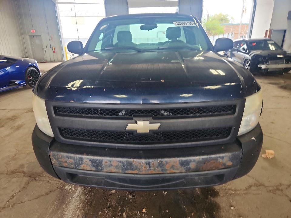 Продаж на аукціоні авто 2007 Chevrolet Silverado, vin: 1GCEC14077Z531859, номер лоту: 53669766