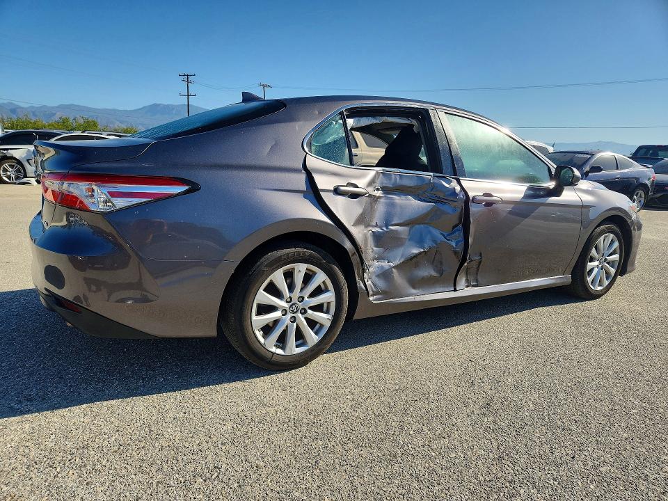 Продаж на аукціоні авто 2019 Toyota Camry, vin: 4T1B11HK6KU736191, номер лоту: 52440086