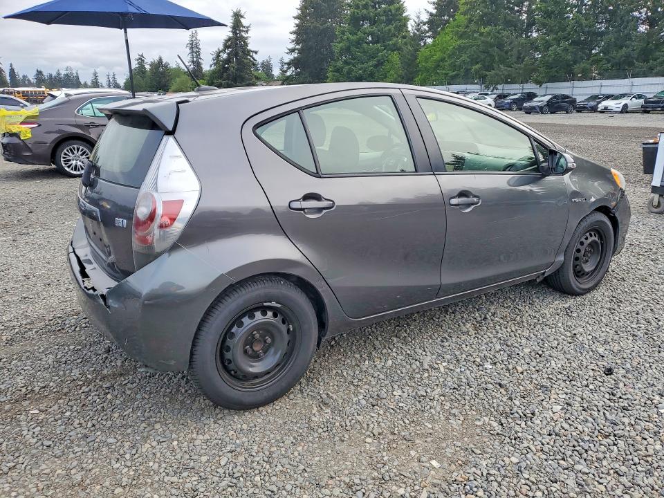54250126 :رقم المزاد ، JTDKDTB32C1520379 vin ، 2012 Toyota Prius C مزاد بيع