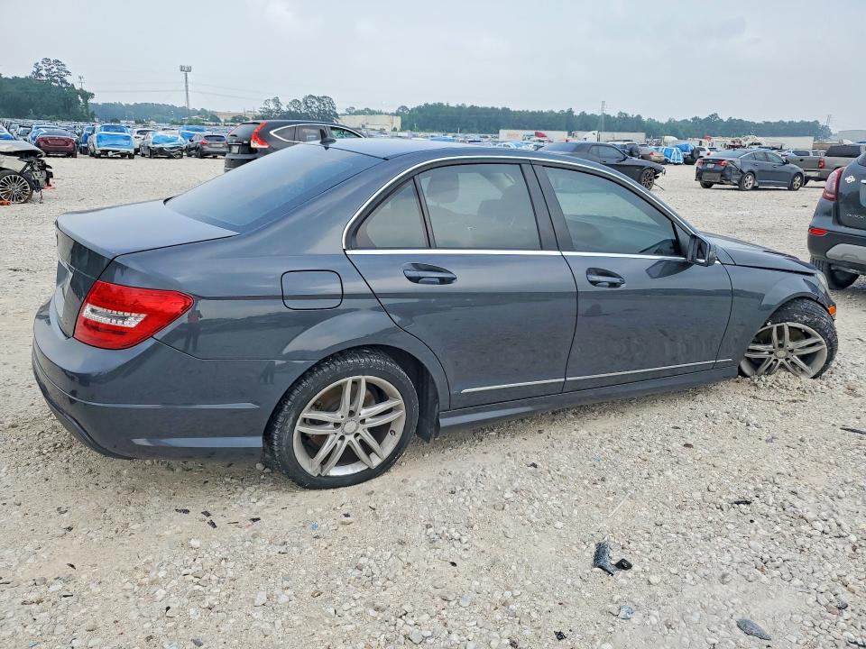 Aukcja sprzedaży 2014 Mercedes-benz C, vin: WDDGF4HB5EG212472, numer aukcji: 52611366
