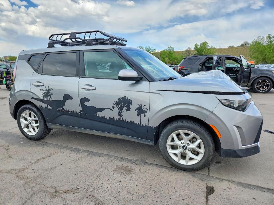 2023 Kia Soul მანქანა იყიდება აუქციონზე, vin: KNDJ23AU2P7867838, აუქციონის ნომერი: 53945276