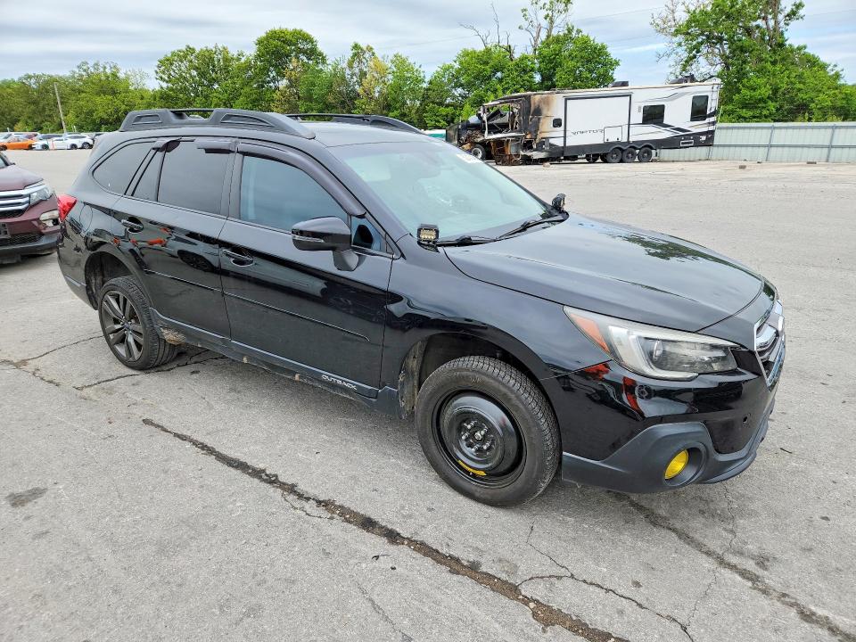 52474486 :رقم المزاد ، 4S4BSANC1J3250404 vin ، 2018 Subaru Outback مزاد بيع