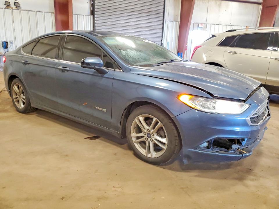 52185726 :رقم المزاد ، 3FA6P0LU6JR124088 vin ، 2018 Ford Fusion مزاد بيع