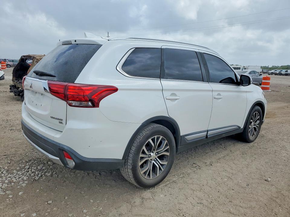 Aukcja sprzedaży 2018 Mitsubishi Outlander, vin: JA4AD3A35JZ016818, numer aukcji: 53984616