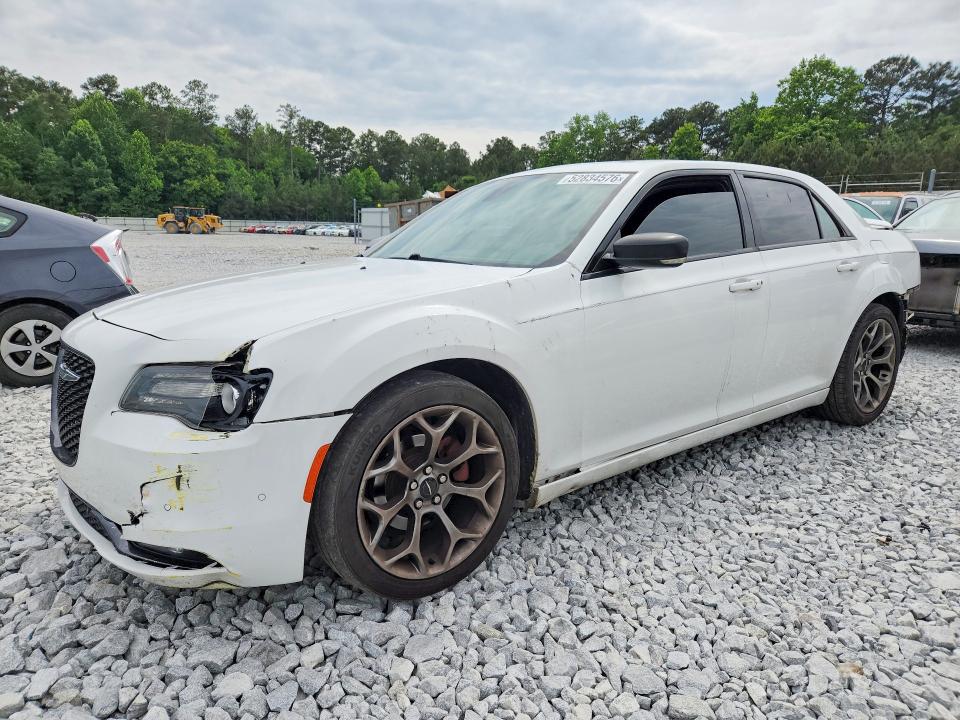 Auction sale of the 2015 Chrysler 300, vin: 2C3CCABG3FH756077, lot number: 52834576