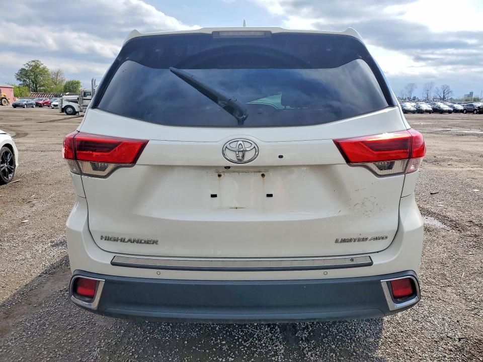 53049226 :رقم المزاد ، 5TDDZRFH3HS432759 vin ، 2017 Toyota Highlander مزاد بيع