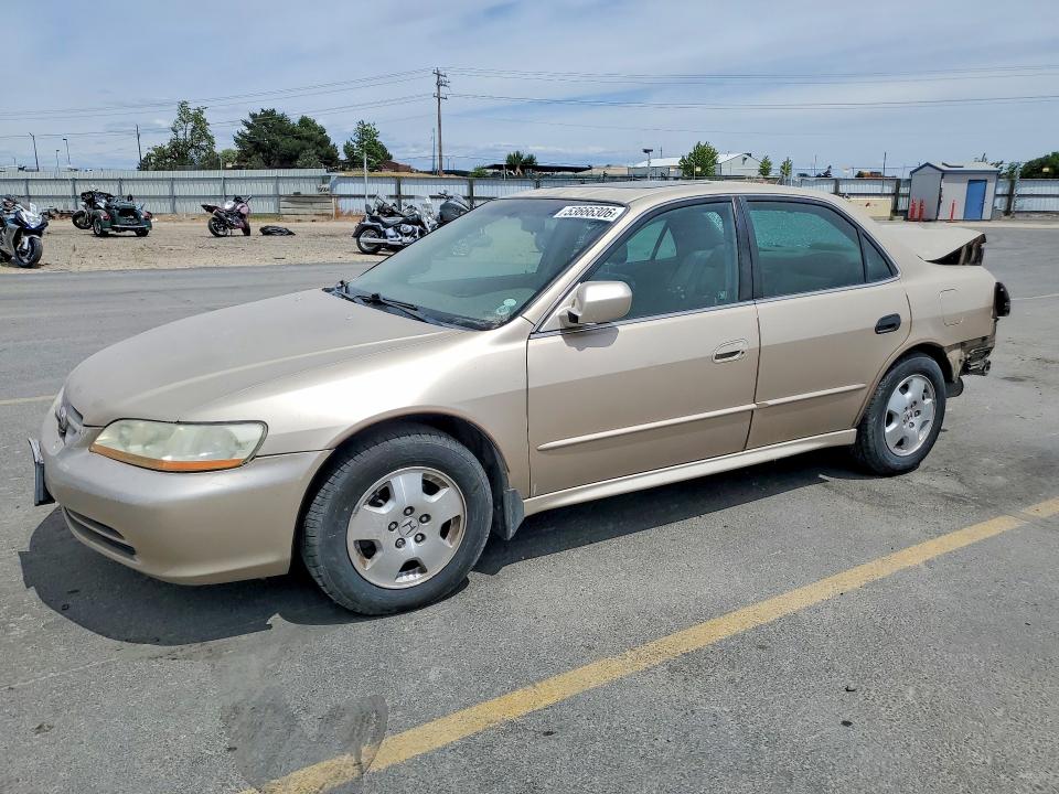 53666306 :رقم المزاد ، 1HGCG16591A086598 vin ، 2001 Honda Accord مزاد بيع