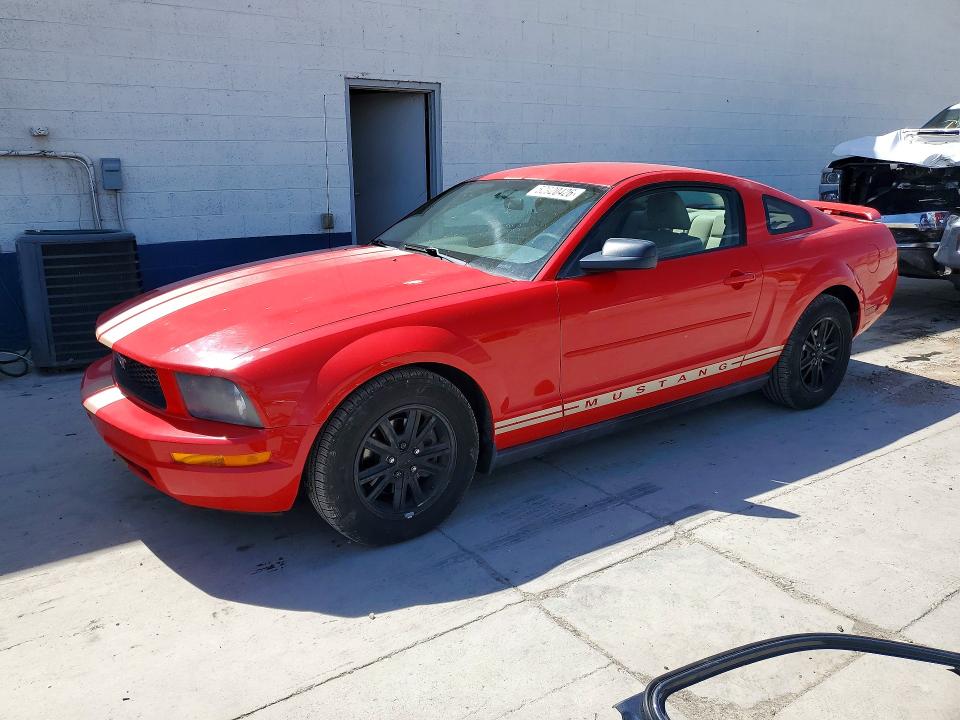 Продажа на аукционе авто 2005 Ford Mustang, vin: 1ZVFT80N555210662, номер лота: 52920426