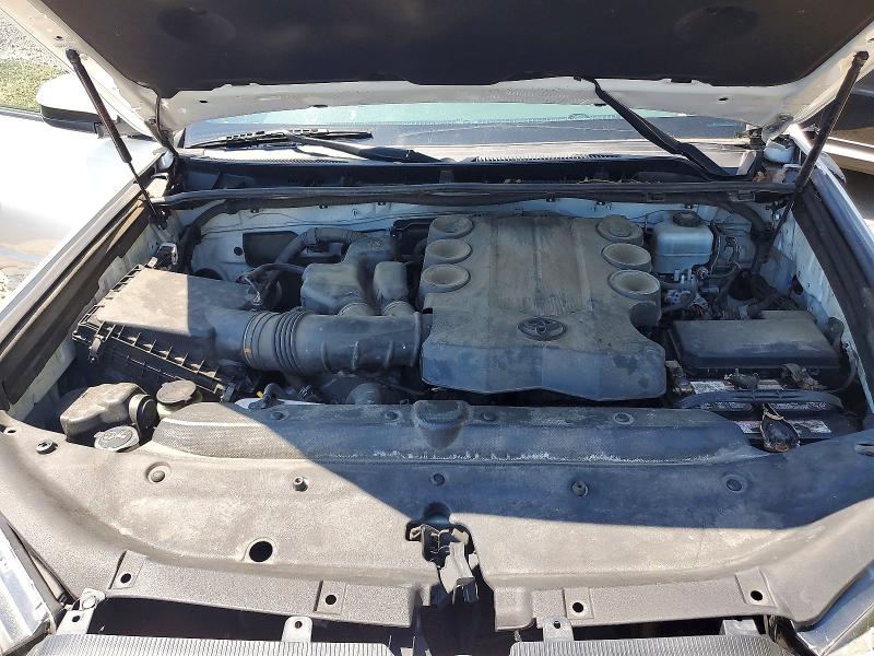 53518156 :رقم المزاد ، JTEBU5JR5J5594494 vin ، 2018 Toyota 4runner مزاد بيع