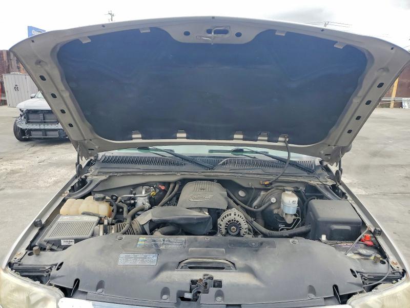 53136786 :رقم المزاد ، 2GTEC13T451388743 vin ، 2005 Gmc New Sierra مزاد بيع