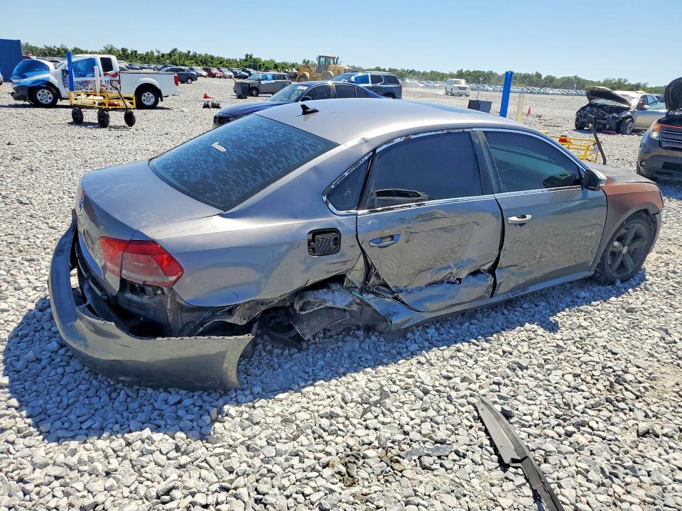 Продаж на аукціоні авто 2012 Volkswagen Passat, vin: 1VWBP7A39CC058744, номер лоту: 61762156
