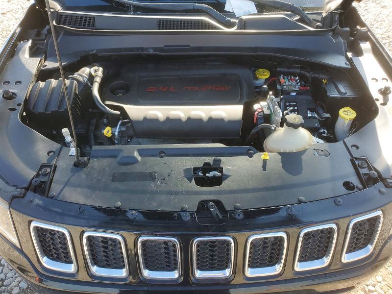 55530786 :رقم المزاد ، 3C4NJCABXJT471453 vin ، 2018 Jeep Compass مزاد بيع