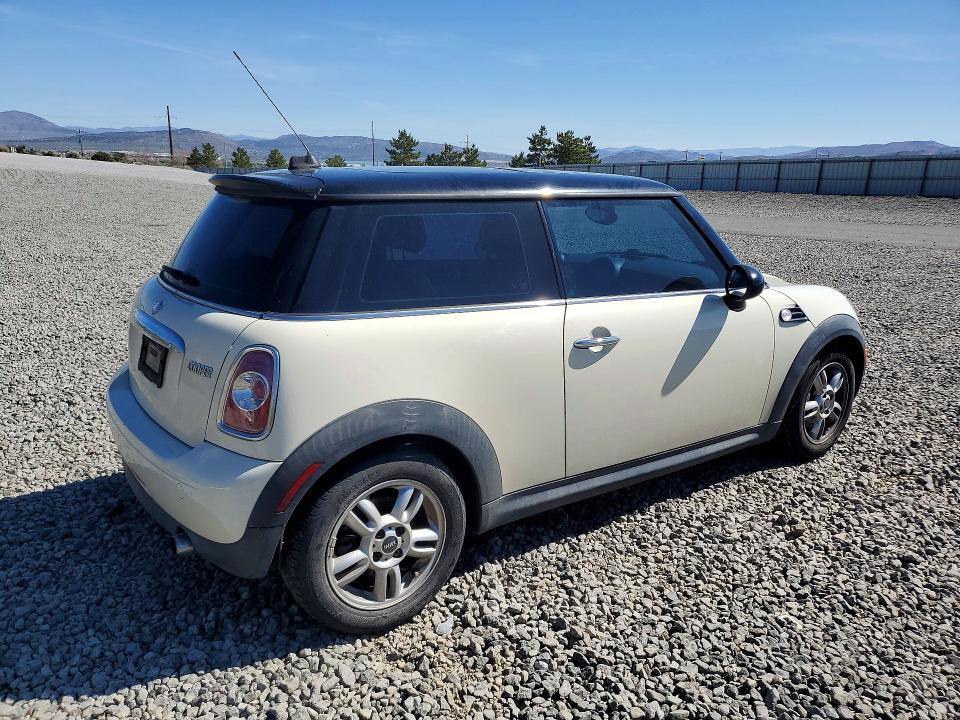 52766636 :رقم المزاد ، WMWSU3C56BT091652 vin ، 2011 Mini Cooper مزاد بيع