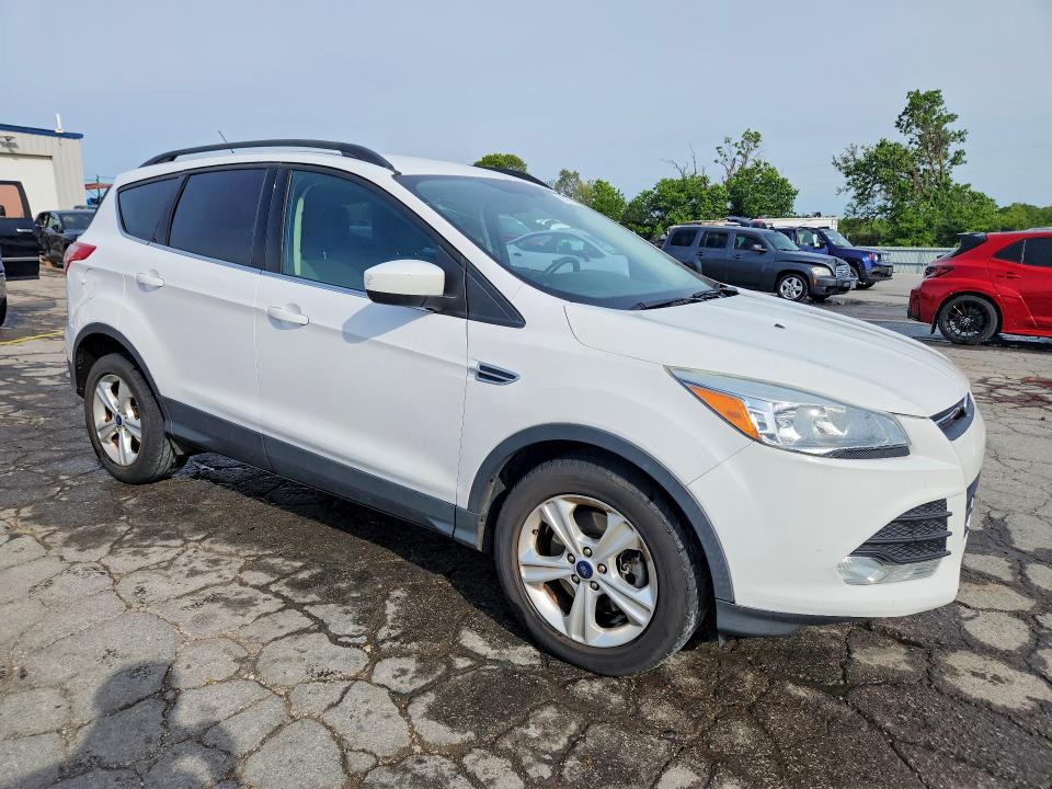 Продажа на аукционе авто 2016 Ford Escape, vin: 1FMCU9GX7GUB32700, номер лота: 53174276