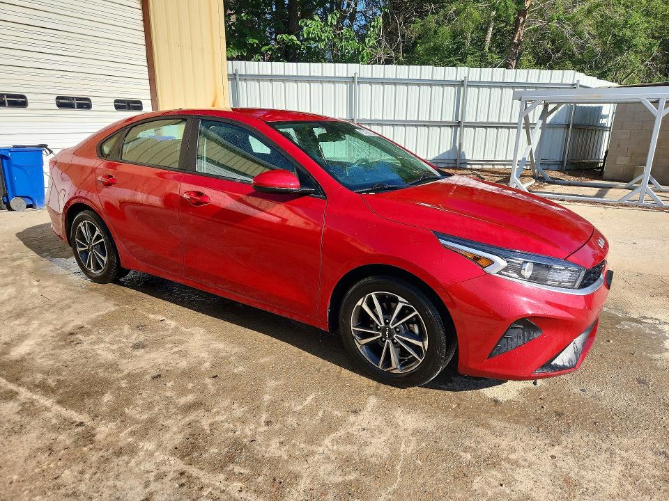 54945996 :رقم المزاد ، 3KPF24AD9PE581898 vin ، 2023 Kia Forte مزاد بيع