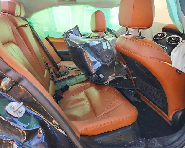 54922276 :رقم المزاد ، ZARFANBN8M7647830 vin ، 2021 Alfa Romeo Giulia مزاد بيع